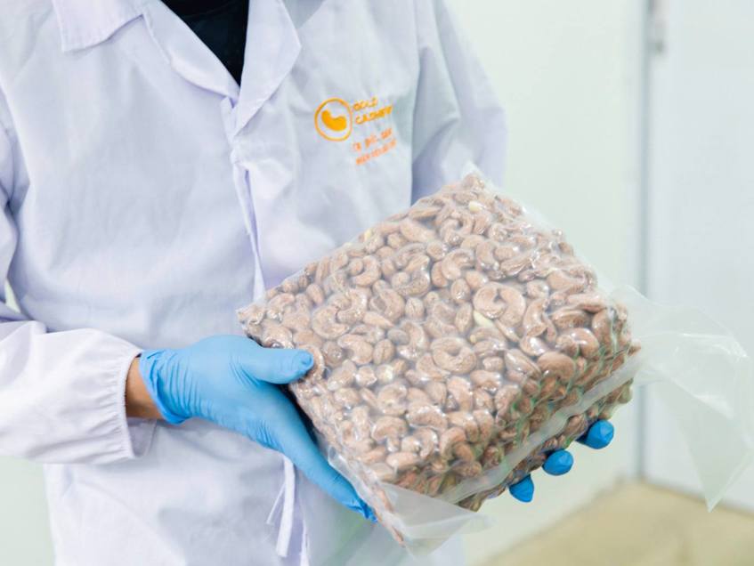 How to preserve raw cashews